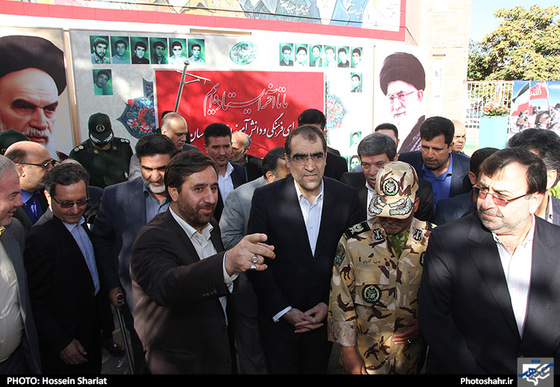 گزارش تصویری | زنگ آغاز مدارس با حضور وزیر بهداشت در مشهد| عکس : حسین شریعت /شهرآرا