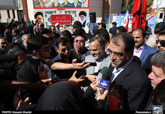 گزارش تصویری | زنگ آغاز مدارس با حضور وزیر بهداشت در مشهد| عکس : حسین شریعت /شهرآرا