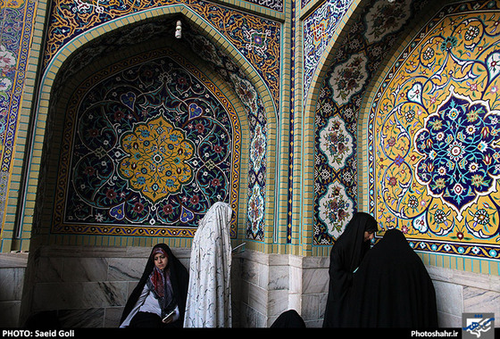 گزارش تصویری  | مراسم معنوی دعای عرفه در حرم رضوی | عکس : سعید گلی /شهرآرا