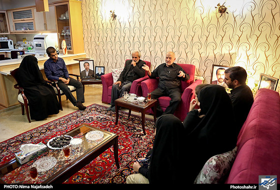 در انتظار پیکر حاجی