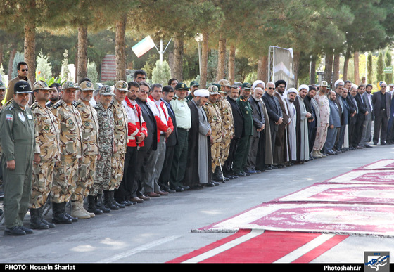 گزارش تصویری | مراسم تشییع پیکر جان باختگان فاجعه منا در مشهد | عکس : حسین شریعت/شهرآرا