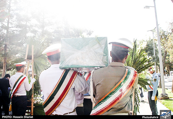 گزارش تصویری | مراسم تشییع پیکر جان باختگان فاجعه منا در مشهد | عکس : حسین شریعت/شهرآرا