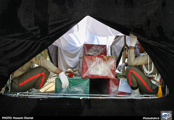 گزارش تصویری | مراسم تشییع پیکر جان باختگان فاجعه منا در مشهد | عکس : حسین شریعت/شهرآرا