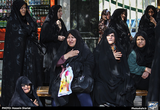 گزارش تصویری | مراسم تشییع پیکر جان باختگان فاجعه منا در مشهد | عکس : حسین شریعت/شهرآرا