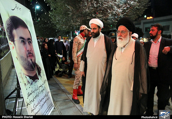 گزارش تصویری | مراسم بزرگداشت جانباختگان فاجعه ی منا در مهدیه مشهد | عکس : حسین شریعت / شهرآرا 