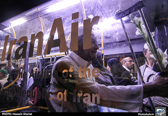 گزارش تصویری | بازگشت اولین گروه حجاج مشهدی از سفر حج | عکس:حسین شریعت/ شهرآرا