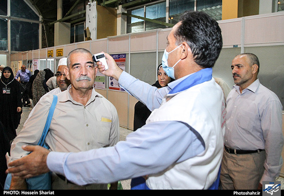 گزارش تصویری | بازگشت اولین گروه حجاج مشهدی از سفر حج | عکس:حسین شریعت/ شهرآرا