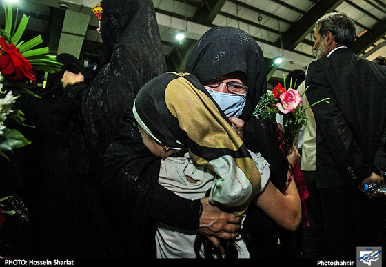 گزارش تصویری | بازگشت اولین گروه حجاج مشهدی از سفر حج | عکس:حسین شریعت/ شهرآرا