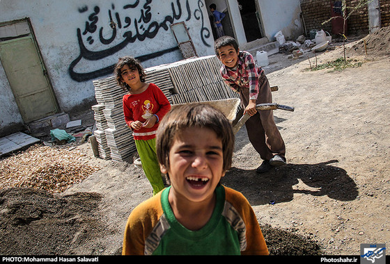 گزارش تصویری | گروه جهادی ساجدین در روستا کلات سید | عکس :محمد حسن صلواتی /شهرآرا