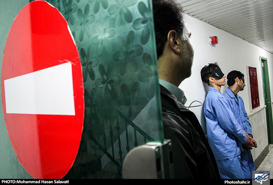 گزارش تصویری | دستگیری سارقان مسلح طلافروشی در مشهد |عکس : محمد حسن صلواتی /شهرآرا