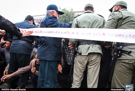 گزارش تصویری | بازسازی صحنه قتل طلافروش مشهدی | عکس :حسین شریعت /شهرآرا