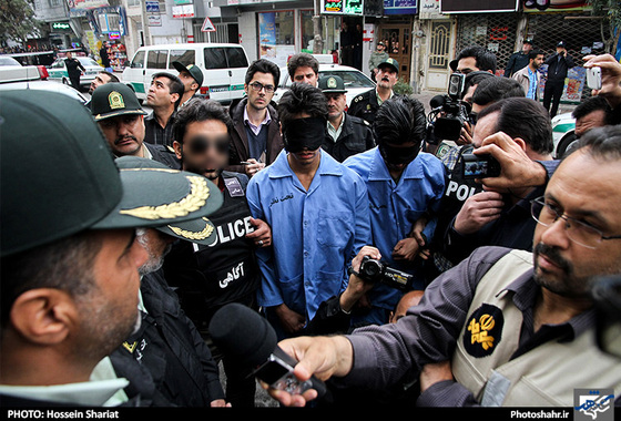 گزارش تصویری | بازسازی صحنه قتل طلافروش مشهدی | عکس :حسین شریعت /شهرآرا