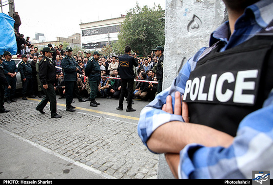 گزارش تصویری | بازسازی صحنه قتل طلافروش مشهدی | عکس :حسین شریعت /شهرآرا