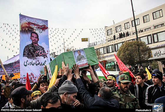 گزارش تصویری | تشییع سه شهید مدافع حرم در مشهد | عکس : محمد حسن صلواتی /شهرآرا