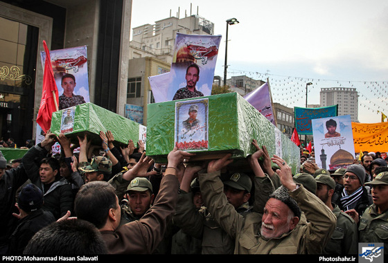 گزارش تصویری | تشییع سه شهید مدافع حرم در مشهد | عکس : محمد حسن صلواتی /شهرآرا