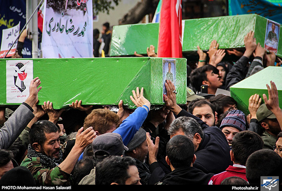 گزارش تصویری | تشییع سه شهید مدافع حرم در مشهد | عکس : محمد حسن صلواتی /شهرآرا