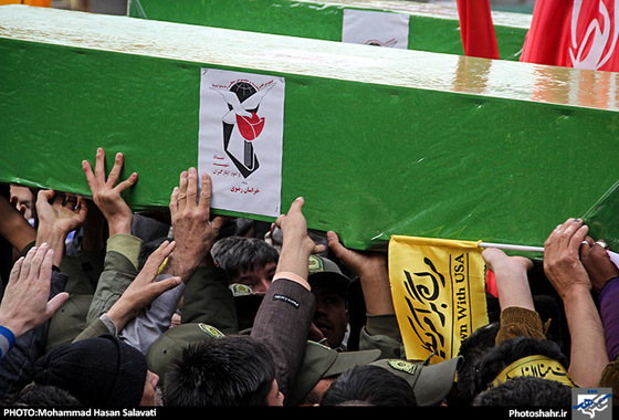 گزارش تصویری | تشییع سه شهید مدافع حرم در مشهد | عکس : محمد حسن صلواتی /شهرآرا