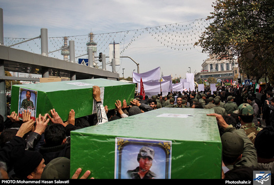 گزارش تصویری | تشییع سه شهید مدافع حرم در مشهد | عکس : محمد حسن صلواتی /شهرآرا