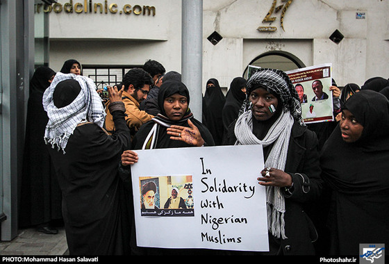 گزارش تصویری | تجمع اعتراض‌آمیز در محکومیت کشتار شیعیان نیجریه‎ در مشهد | عکس : محمد حسن صلواتی / شهرآرا