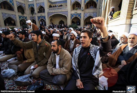  تجمع طلاب حوزه های علمیه مشهد در حمایت از شیعیان نیجریه | عکس : محمد حسن صلواتی /شهرآرا