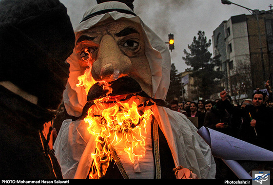 گزارش تصویری | تجمع اعتراض آمیز مردم مشهد به اعدام شیخ نمر | عکس : محمد حسن صلواتی /شهرآرا