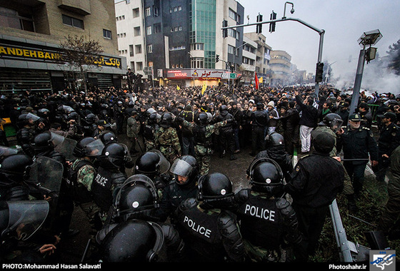 گزارش تصویری | تجمع اعتراض آمیز مردم مشهد به اعدام شیخ نمر | عکس : محمد حسن صلواتی /شهرآرا
