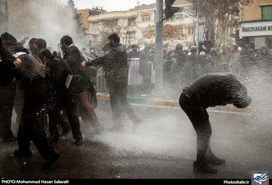 گزارش تصویری | تجمع اعتراض آمیز مردم مشهد به اعدام شیخ نمر | عکس : محمد حسن صلواتی /شهرآرا