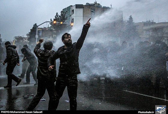 گزارش تصویری | تجمع اعتراض آمیز مردم مشهد به اعدام شیخ نمر | عکس : محمد حسن صلواتی /شهرآرا