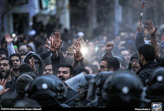 گزارش تصویری | تجمع اعتراض آمیز مردم مشهد به اعدام شیخ نمر | عکس : محمد حسن صلواتی /شهرآرا