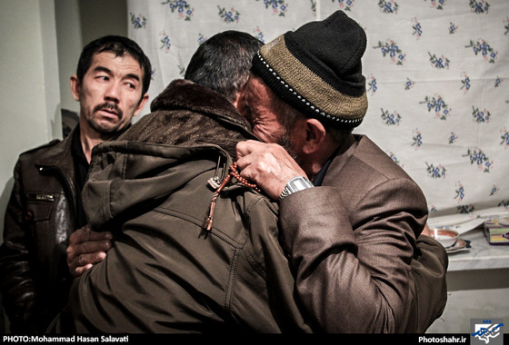 دقایقی در منزل شهید مدافع حرم حسین فدایی | عکس : محمد حسن صلواتی / شهرآرا 