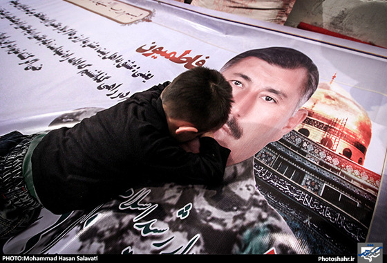 دقایقی در منزل شهید مدافع حرم حسین فدایی | عکس : محمد حسن صلواتی / شهرآرا 