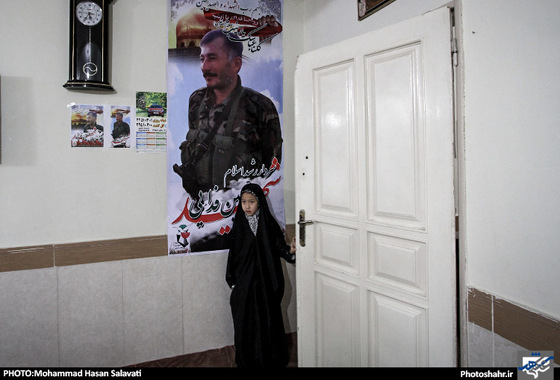 دقایقی در منزل شهید مدافع حرم حسین فدایی | عکس : محمد حسن صلواتی / شهرآرا 