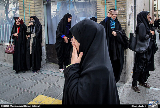 گزارش تصویری | تشییع پیکر سه شهید مدافع حرم در مشهد | عکس : محمد حسن صلواتی /شهرآرا
