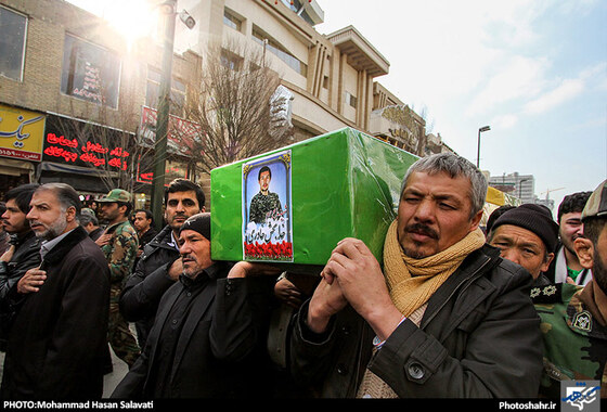 گزارش تصویری | تشییع پیکر سه شهید مدافع حرم در مشهد | عکس : محمد حسن صلواتی /شهرآرا