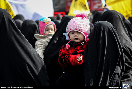 گزارش تصویری | تشییع پیکر سه شهید مدافع حرم در مشهد | عکس : محمد حسن صلواتی /شهرآرا