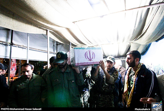 گزارش تصویری | مراسم وداع با پیکر شهیدان مدافع حرم سردار قاجاریان و رضایی | عکس : محمد حسن صلواتی /شهرآرا