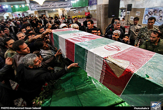 گزارش تصویری | مراسم وداع با پیکر شهیدان مدافع حرم سردار قاجاریان و رضایی | عکس : محمد حسن صلواتی /شهرآرا