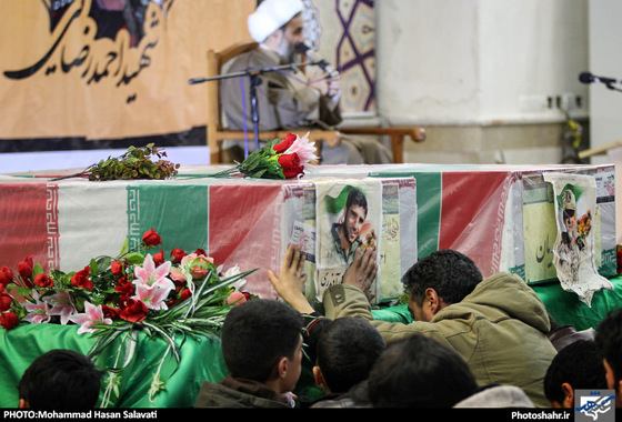 گزارش تصویری | مراسم وداع با پیکر شهیدان مدافع حرم سردار قاجاریان و رضایی | عکس : محمد حسن صلواتی /شهرآرا