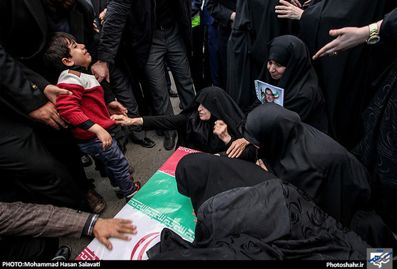 گزارش تصویری | روایت یک روز همراهی با پیکر شهید مدافع حرم جواد محمدی | عکس: محمد حسن صلواتی /شهرآرا