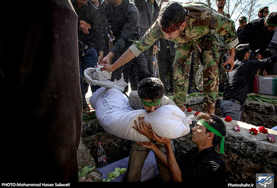 گزارش تصویری | تشییع پیکر دو شهید گمنام در مشهد | عکس : محمد حسن صلواتی /شهرآرا