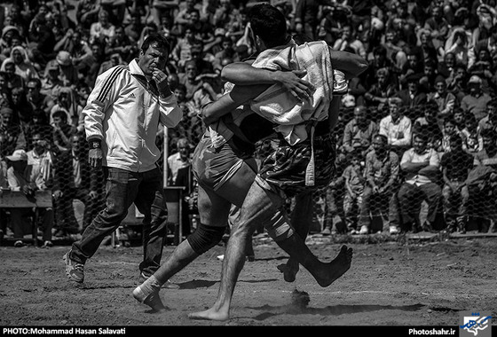 گزارش تصویری | مسابقات کشتی باچوخه در شهرستان فیروزه نیشابور | عکس : محمد حسن صلواتی / شهرآرا