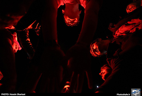 گزارش تصویری | شادی هواداران پرسپولیس بعد از دربی پایتخت در مشهد | عکس : حسین شریعت /شهرآرا