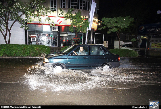 گزارش تصویری | آب گرفتگی خیابان های مشهد بعد از بارش شدید باران | عکس : محمد حسن صلواتی /شهرآرا