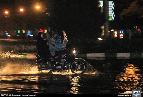 گزارش تصویری | آب گرفتگی خیابان های مشهد بعد از بارش شدید باران | عکس : محمد حسن صلواتی /شهرآرا