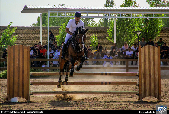 گزارش تصویری |  اولین دوره مسابقات پرش با اسب استان خراسان رضوی | عکس : محمد حسن صلواتی / شهرآرا