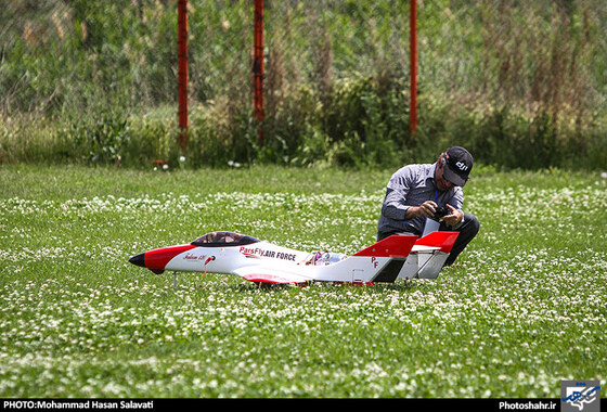 گزارش تصوریری | پرواز پرنده های بدون سرنشین در دانشگاه فردوسی |  عکس : محمد حسن صلواتی /شهرآرا