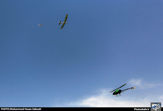گزارش تصوریری | پرواز پرنده های بدون سرنشین در دانشگاه فردوسی |  عکس : محمد حسن صلواتی /شهرآرا