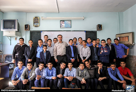 گزارش تصویری |  به مناسبت روز معلم  | عکاس : محمد حسن صلواتی /شهرآرا