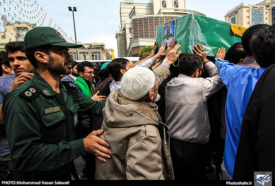 گزارش تصویری | تشییع پیکر مطهر 4 شهید مدافع حرم در مشهد | عکاس : محمد حسن صلواتی /شهرآرا