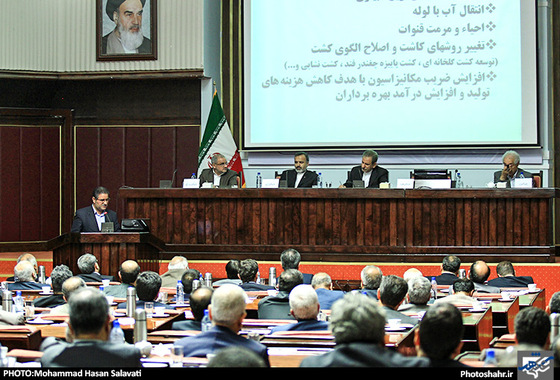گزارش تصویری | جلسه ستاد اقتصاد مقاومتی خراسان رضوی با حضور معاون اول رییس جمهور | عکاس : محمد حسن صلواتی /شهرآرا